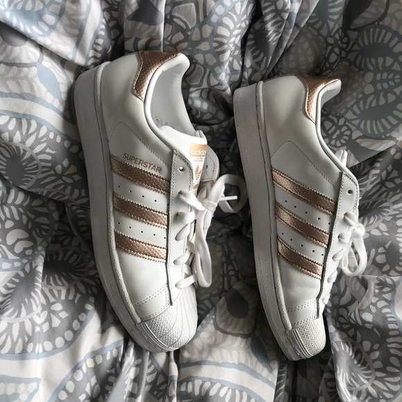 Adidas superstars - Picture 1 of 4